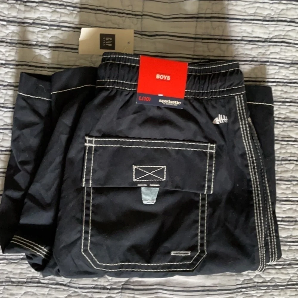 NWT Gap kids navy blue swim short size L(10)